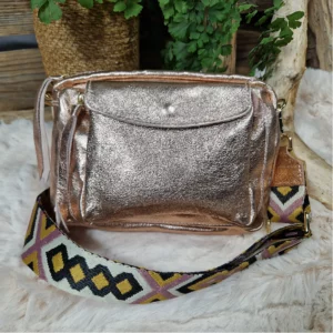 Sac en cuir avec bandoulière tissée